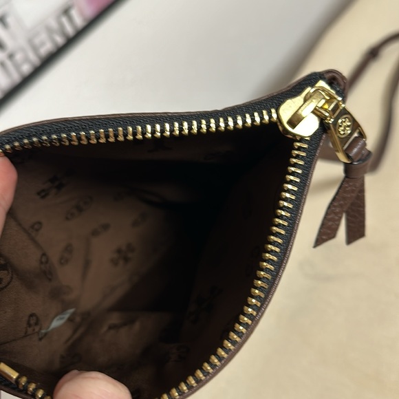 TORY BURCH purse - Picture 6 of 8